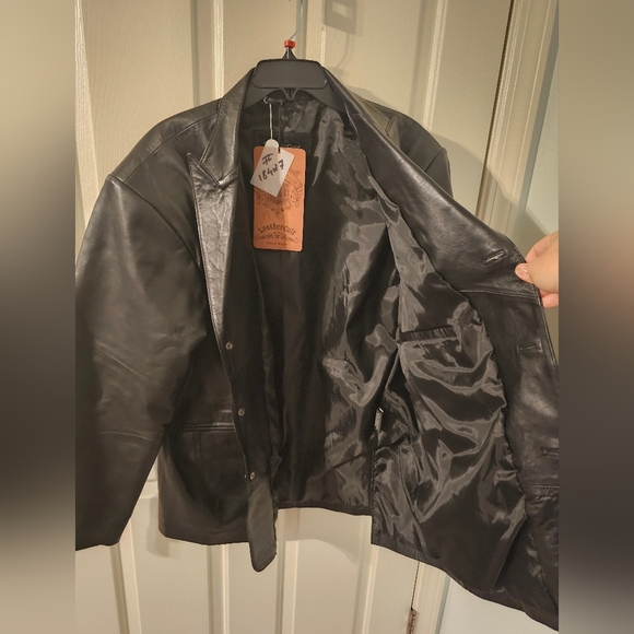 Leather Cult NWT Hand Made Womens Leather Jacket Size 50 - Picture 4 of 9